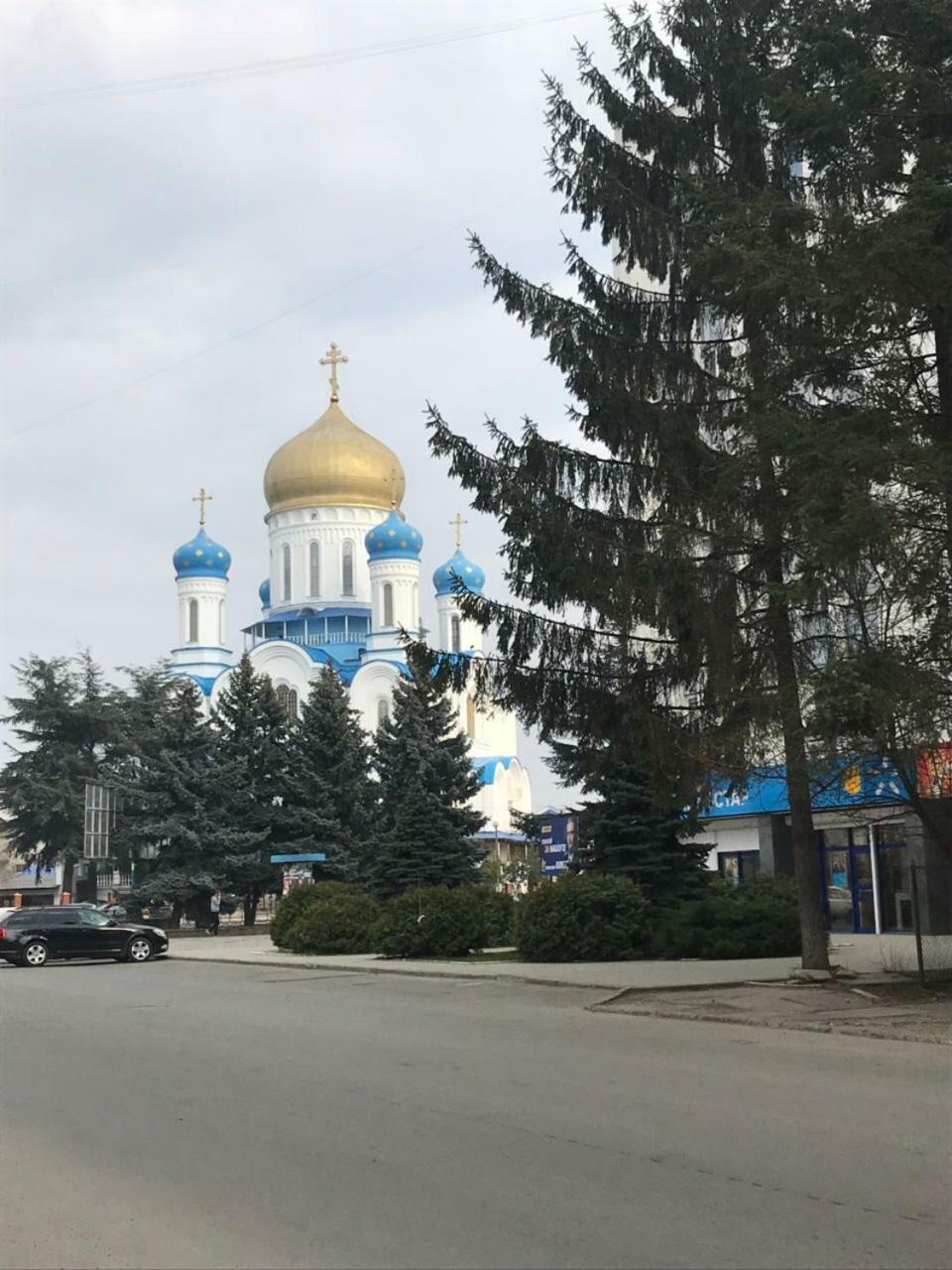 Арт Квартира В Центрі Міста Uschhorod Exterior foto